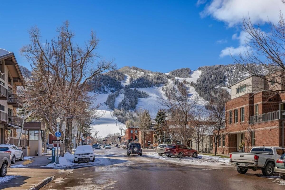 New Listing 2Br 2Ba Condo - Mountain Views Аспен Экстерьер фото